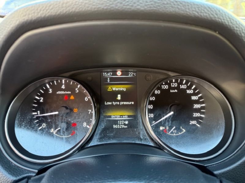 Nissan Qashqai  1.2 DIG-T N-Connecta
